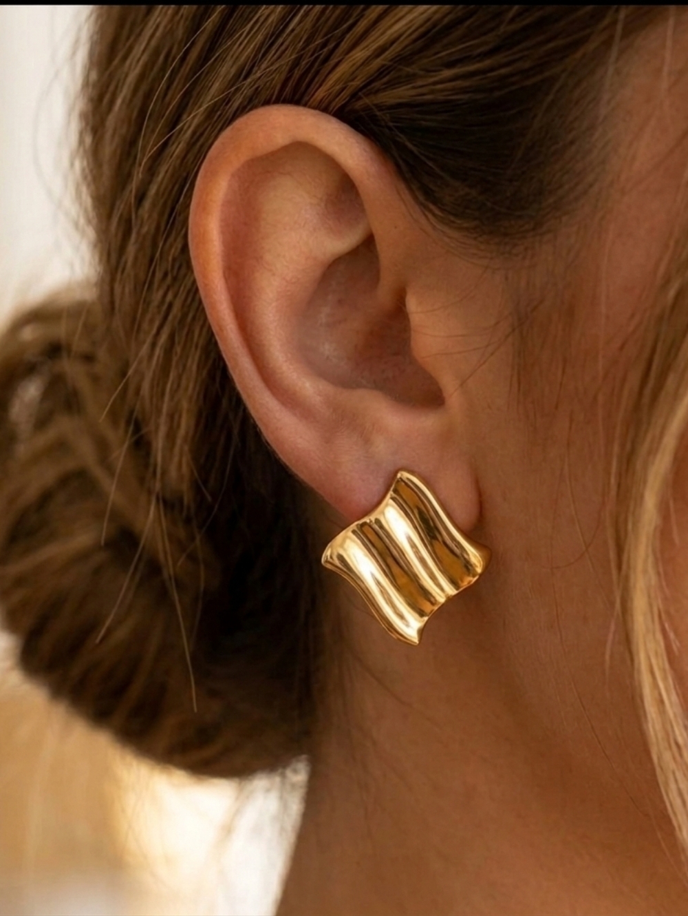 Vintage Vendome Gold Plated Wavy Boho Versatile Chic Retro Clip On Earrings